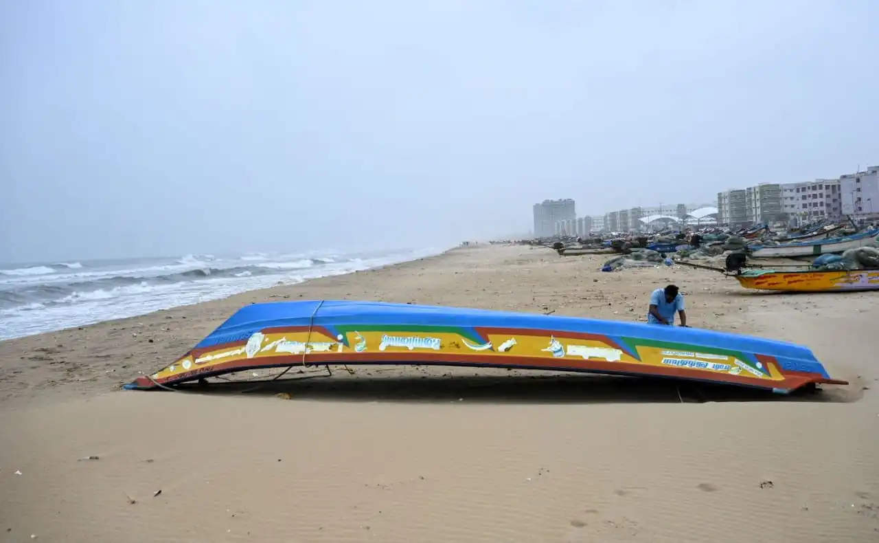 Cyclone Fengal Live